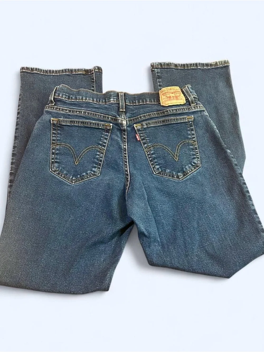 Women’s Levi’s 550 Relaxed Bootcut - Picture 3 of 4